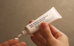 繊細な目元のケアに<br>「ハーバルアイエッセンス」