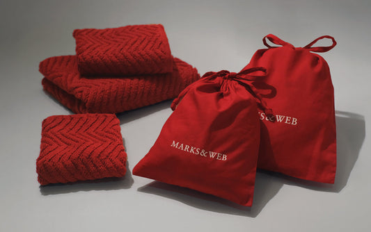 今年はヘリンボーン柄<br>タオルが限定カラーで登場