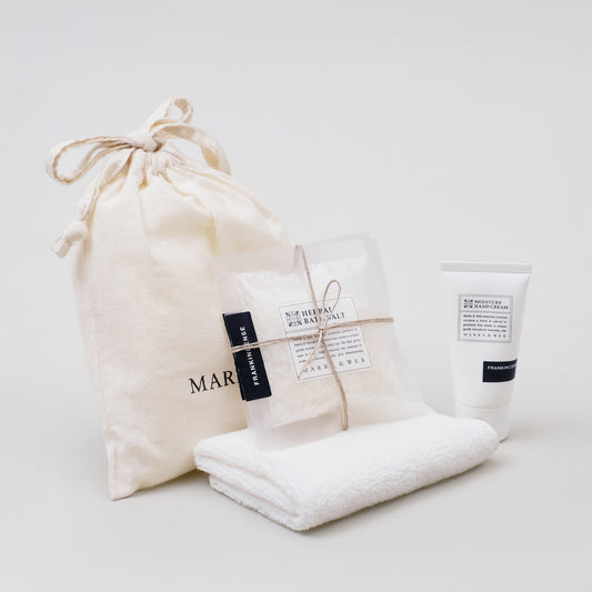 季節限定「フランキンセンス」 ハンドケア・入浴料ポーチセット NGSC718